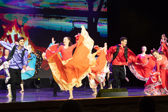 &Kcy;&ocy;&ncy;&tscy;&iecy;&rcy;&tcy; &laquo;55 &lcy;&iecy;&tcy; &ncy;&acy; &scy;&tscy;&iecy;&ncy;&iecy;&raquo;