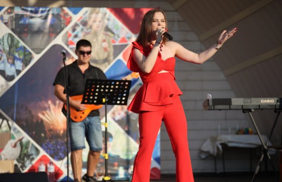 &Kcy;&vcy;&acy;&rcy;&tcy;&icy;&rcy;&ncy;&icy;&kcy; &vcy; &laquo;&zhcy;&icy;&vcy;&ocy;&mcy;&raquo; &mcy;&ucy;&zcy;&iecy;&iecy;&colon; &laquo;Nika&raquo;